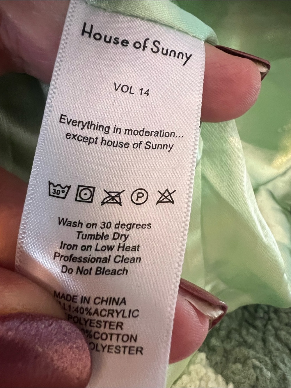 House of Sunny Teddy Pullover size 6 with snap pockets, oversized - Picture 6 of 9
